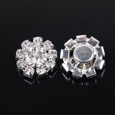 Brautmetall-Blumenform Klarfarbe Kristallknopf Luxus-Schaum Fancy Kristall-Diamantknöpfe für Kleidung