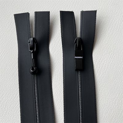Wasserdichtes Reißverschluss aus TPU/PU, wasserdichtes Reißverschluss mit reflektierendem Streifen auf 2 Seiten für den Außenbereich, Jacken, Bekleidung
