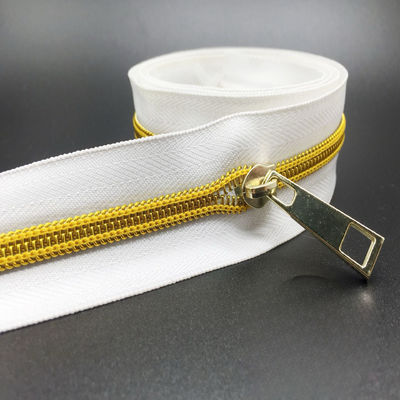 5# Nylon Reißverschluss Gold Farbiges Elektroplattierte Zähne Gold und Silber Zwiebel Reißverschluss Nylon Reißverschluss zum Verkauf